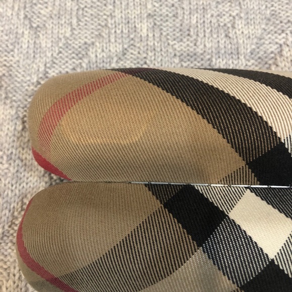 Authentic Burberry Glass Case - Picture 7 of 9